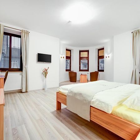 Penzion Královská Cesta Brno Habitación foto