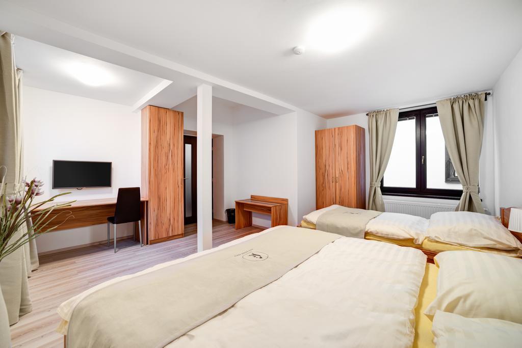 Penzion Královská Cesta Brno Habitación foto
