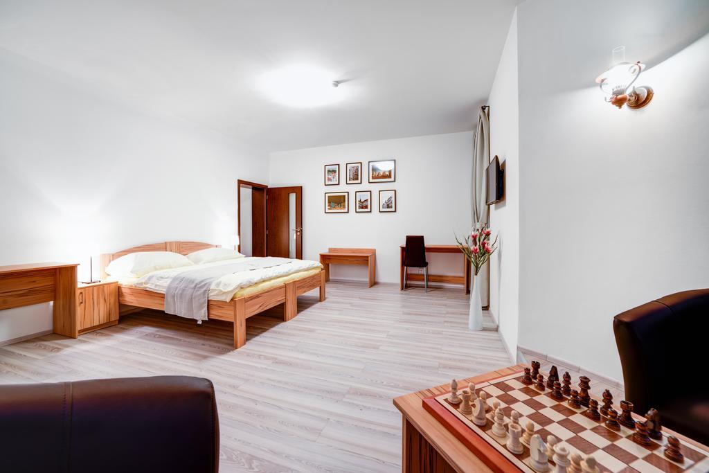 Penzion Královská Cesta Brno Habitación foto