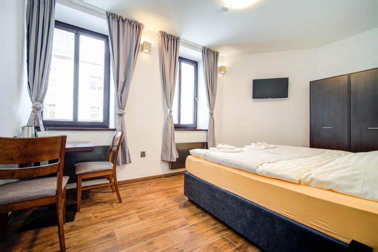 Penzion Královská Cesta Brno Exterior foto